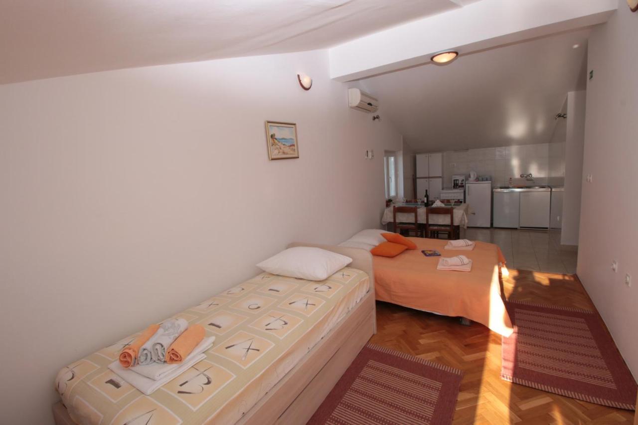 Apartmani Damir Livajic Omiš Exterior foto