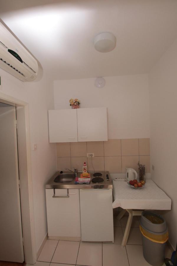 Apartmani Damir Livajic Omiš Exterior foto